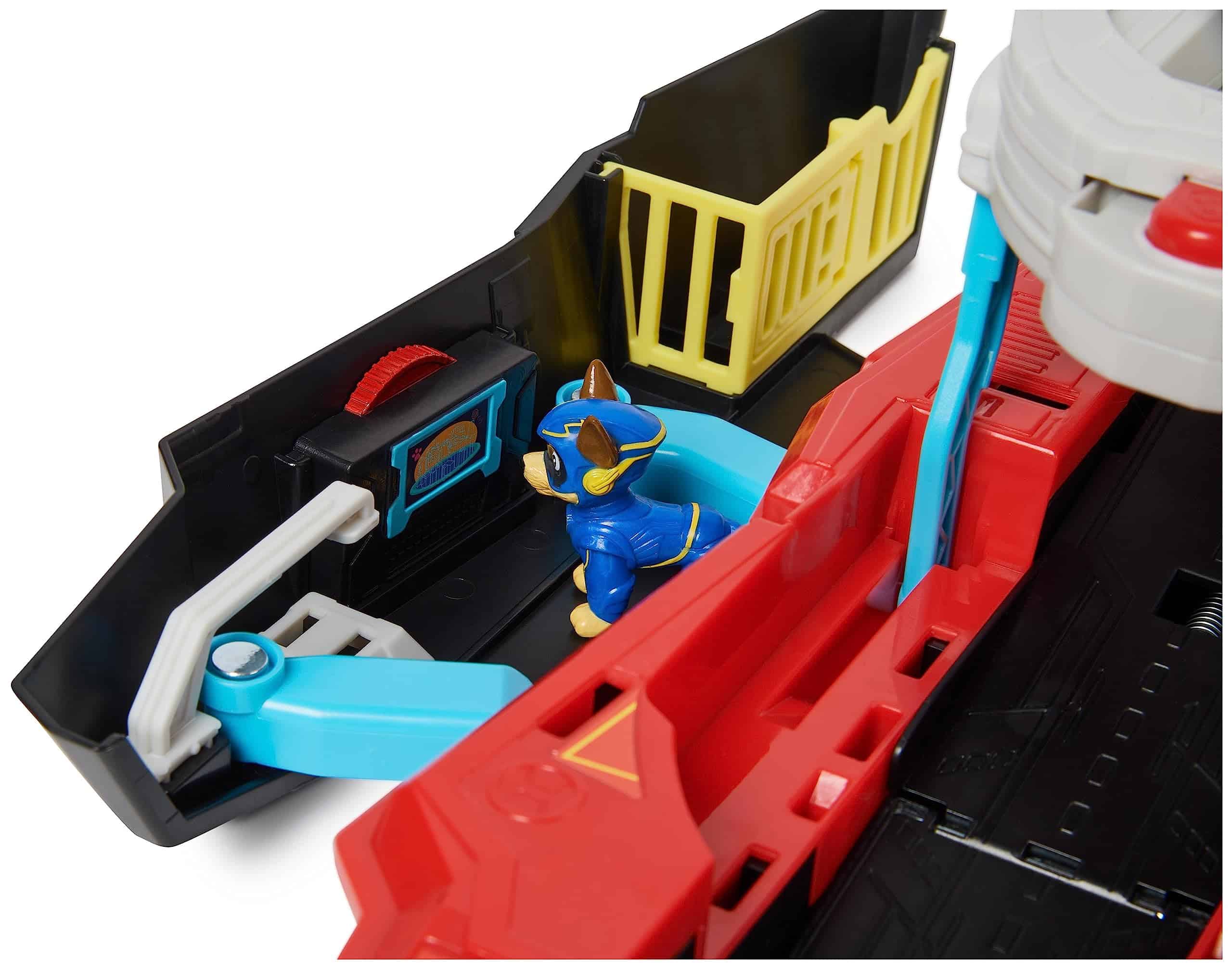 Colorful playset for imaginative adventures, featuring engaging characters and interactive mechanical elements.
