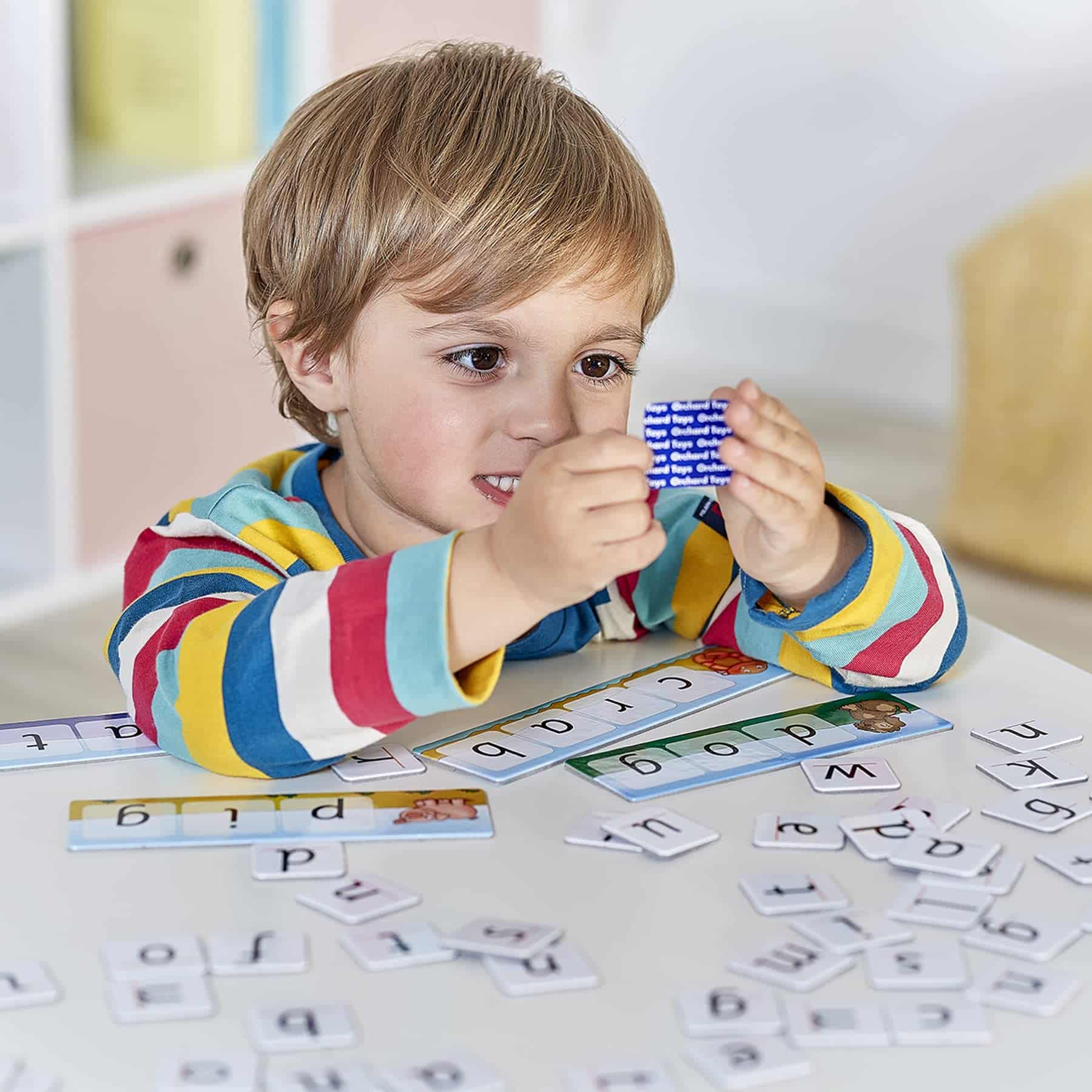 Orchard Toys, Teacher Tested Game Match and Spell – Educational Phonics & Word Building Board Game for Kids Age 4+