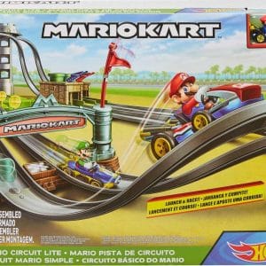 Hot Wheels Mario Kart Circuit Lite Track Set with 1:64 Scale Die-cast Kart Vehicle and Track for Ages 3 and Above