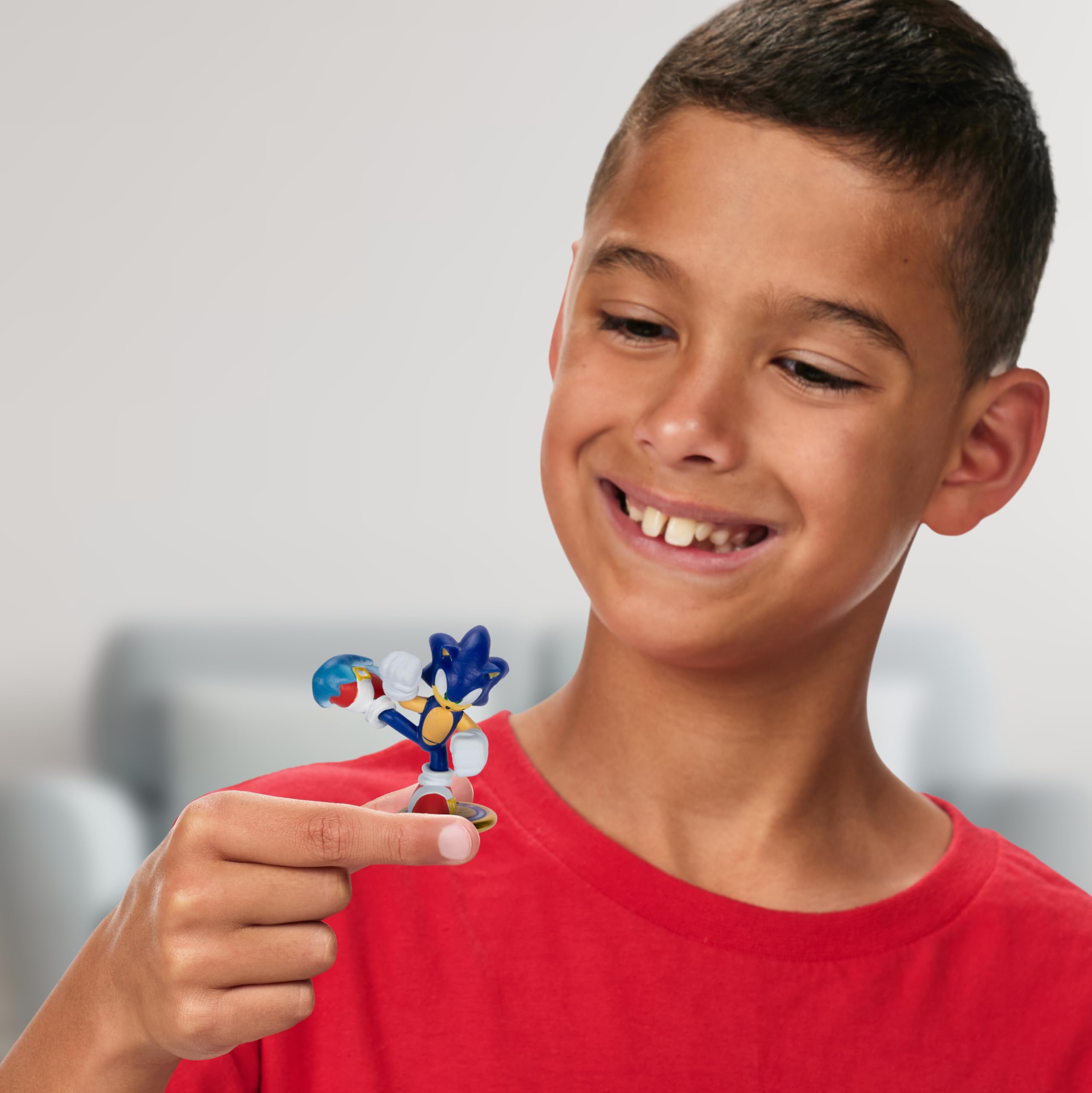 AKEDO Sonic the Hedgehog Versus Pack with Sonic and Knuckles, Mini Collectable Battling Action Warriors, 2.25 Inches Tall, Contains 2 Battle Controllers - Image 8