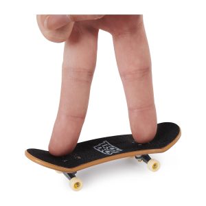 Tech Deck 96mm Fingerboards 4 Pack (Styles Vary - Style Picked at Random. One Set Supplied)
