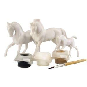 Breyer Horses Stablemates Horse Family Paint Set | 3 Horse Set | 1:32 Scale | Horse Toy | Model #4239, White