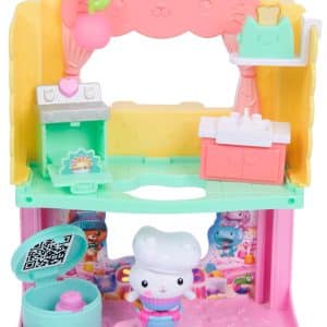 Gabby's Dollhouse: The Movie, Cakey's Sprinkle Cake-Tastic Kitchen, Toy Figure, and Doll's House Accessories, Kids Toys for Girls and Boys Ages 3 and Up